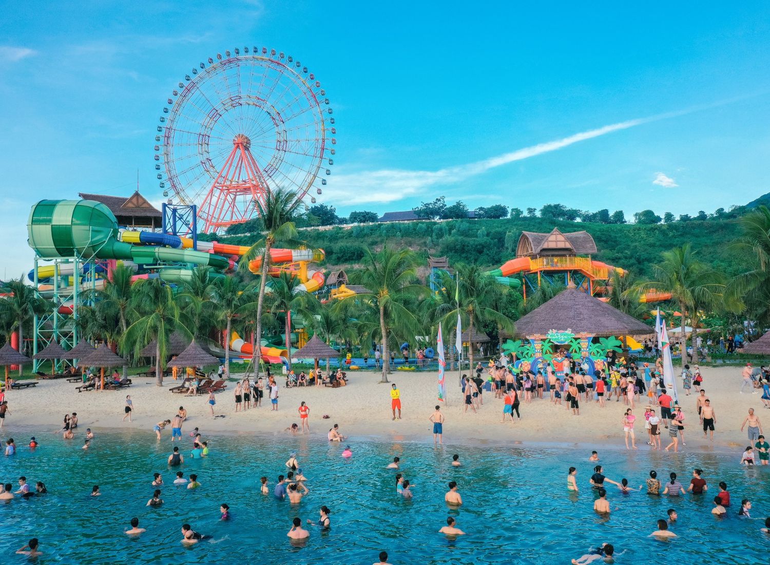 Vé Vinpearl Nha Trang vui chơi + Buffet trưa/tối